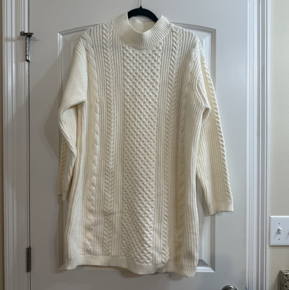 Banana Republic Ivory Cable Knit Mock Neck Long Sleeve Pullover Sweater L